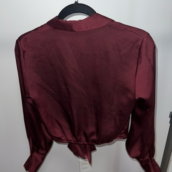 Topshop Cropped tie satin blouse - Picture 4 of 4
